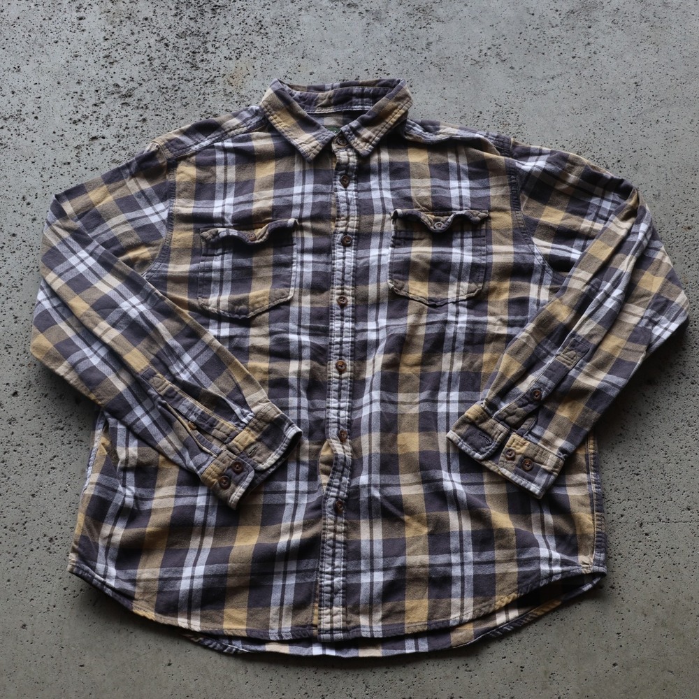 Eddie Bauer Flannel Shirt Mens Size XL Plaid Button Up Long Sleeve Two Pocket